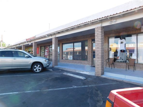 East Park Industrial : 3021 E Charleston Blvd, Las Vegas, NV 89104
